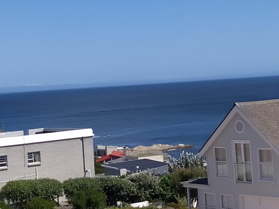 6 Bedroom Property for Sale in De Kelders Western Cape